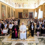 Monsignor Baturi dal Papa con il Consiglio dei giovani del Mediterraneo