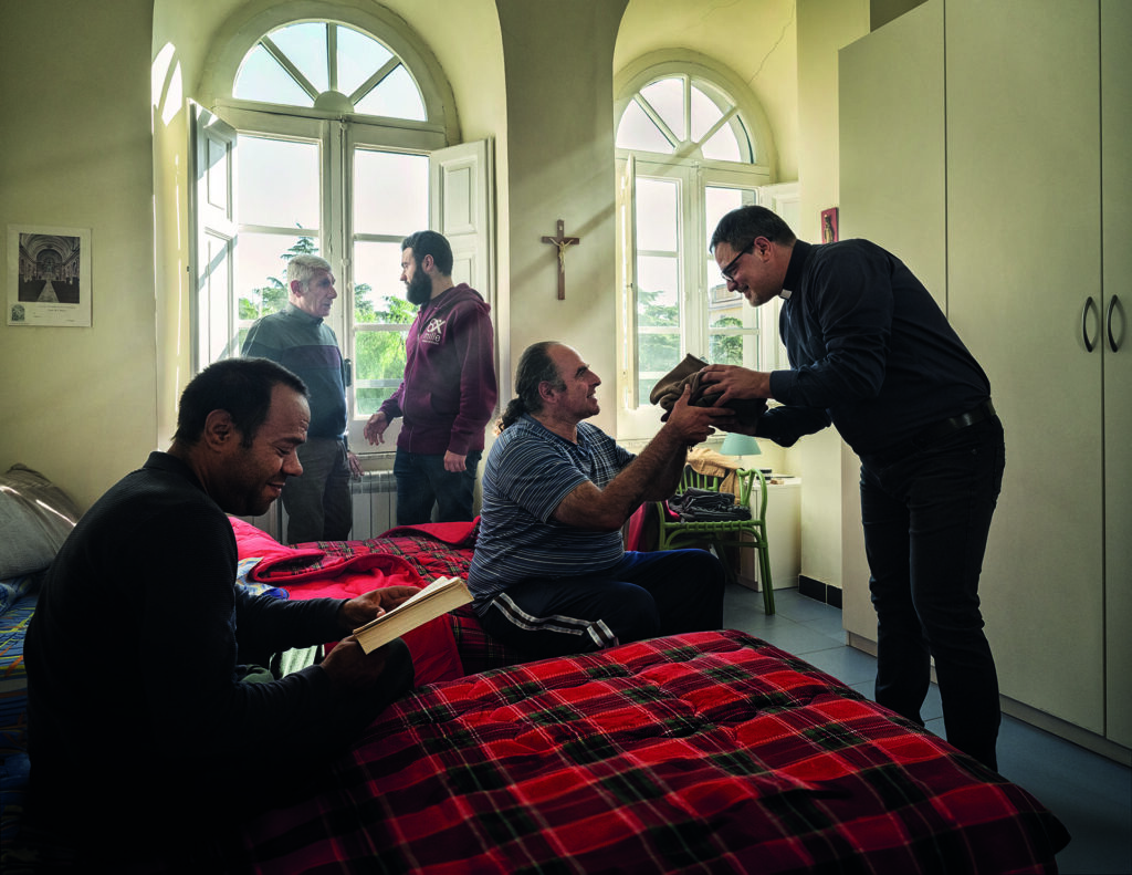 Chiesa cattolica. Nelle nostre vite, ogni giorno. La nuova campagna Cei