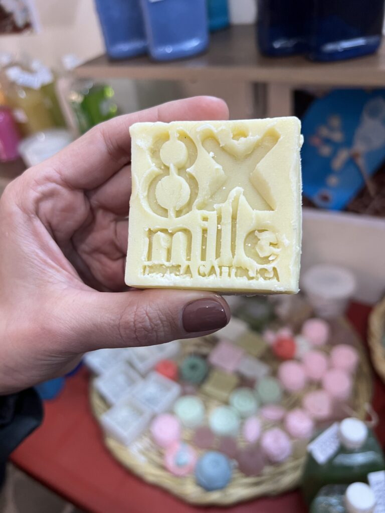 Sapone-prodotto-dalle-donne-di-aleppo-con-i-fondi-dell8xMille-della-chiesa-cattolica-italiana-1-scaled