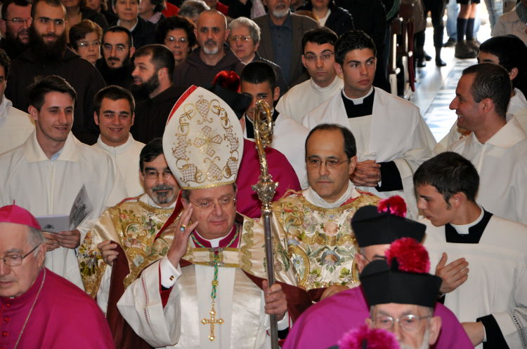 arrigo-miglio-ingresso-a-cagliari-2012