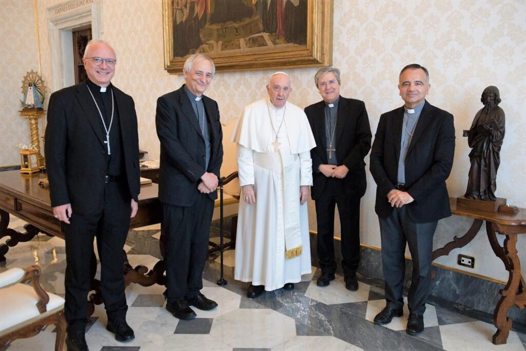 papa-francesco-presidenza-cei-zuppi-baturi