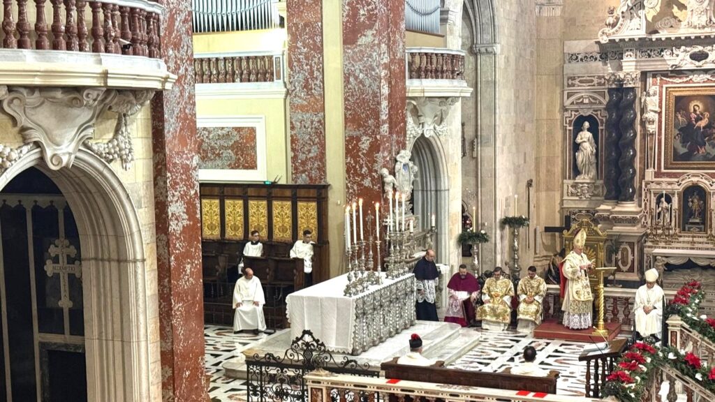 Nella notte di Natale l’invito dell’Arcivescovo a riscoprire l’essenza della fede